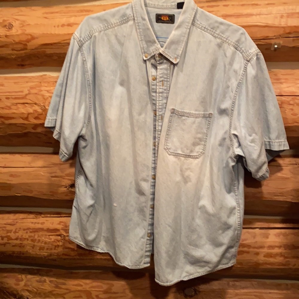 Short sleeve denim button down